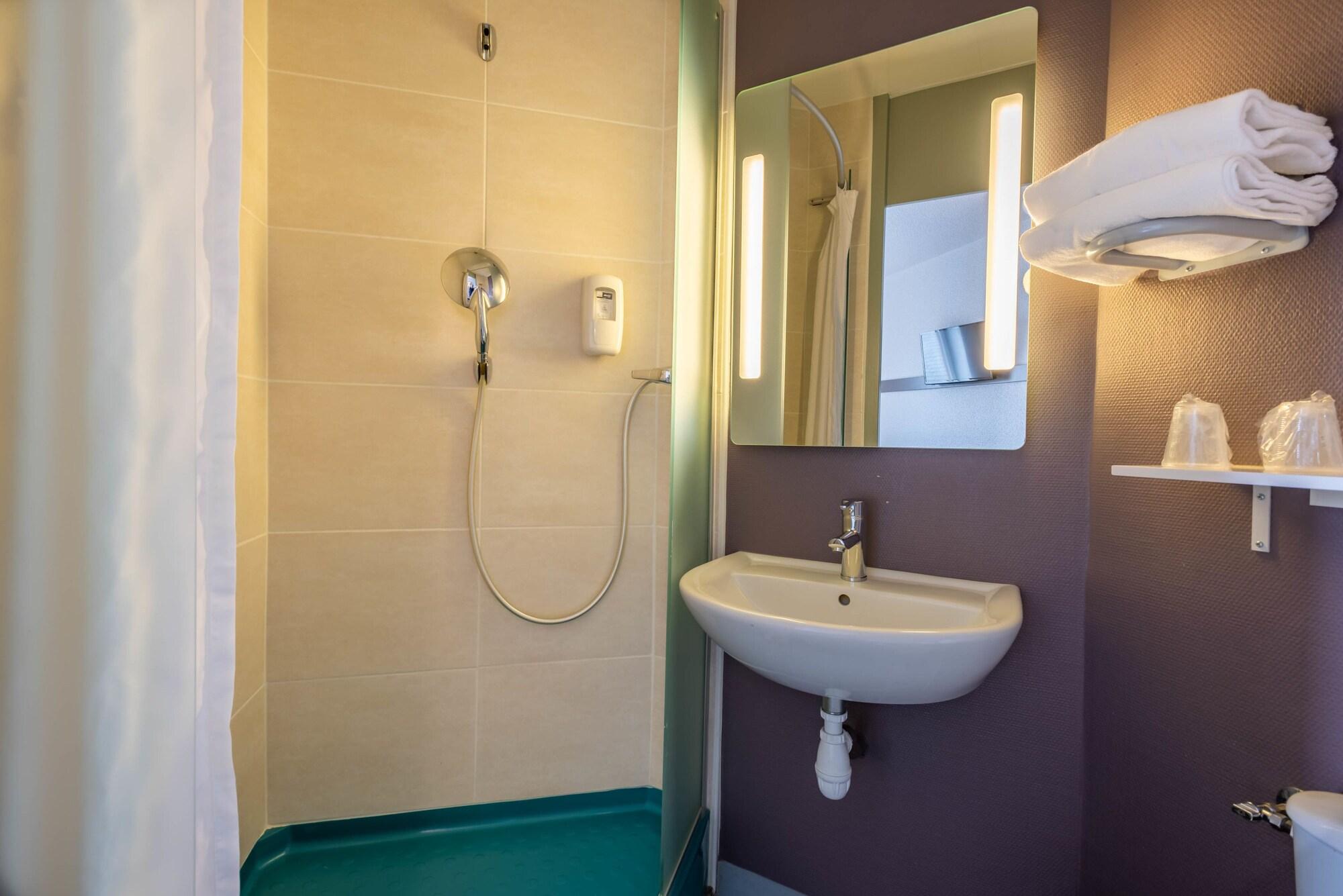 B&B Hotel Lorient Caudan المظهر الخارجي الصورة
