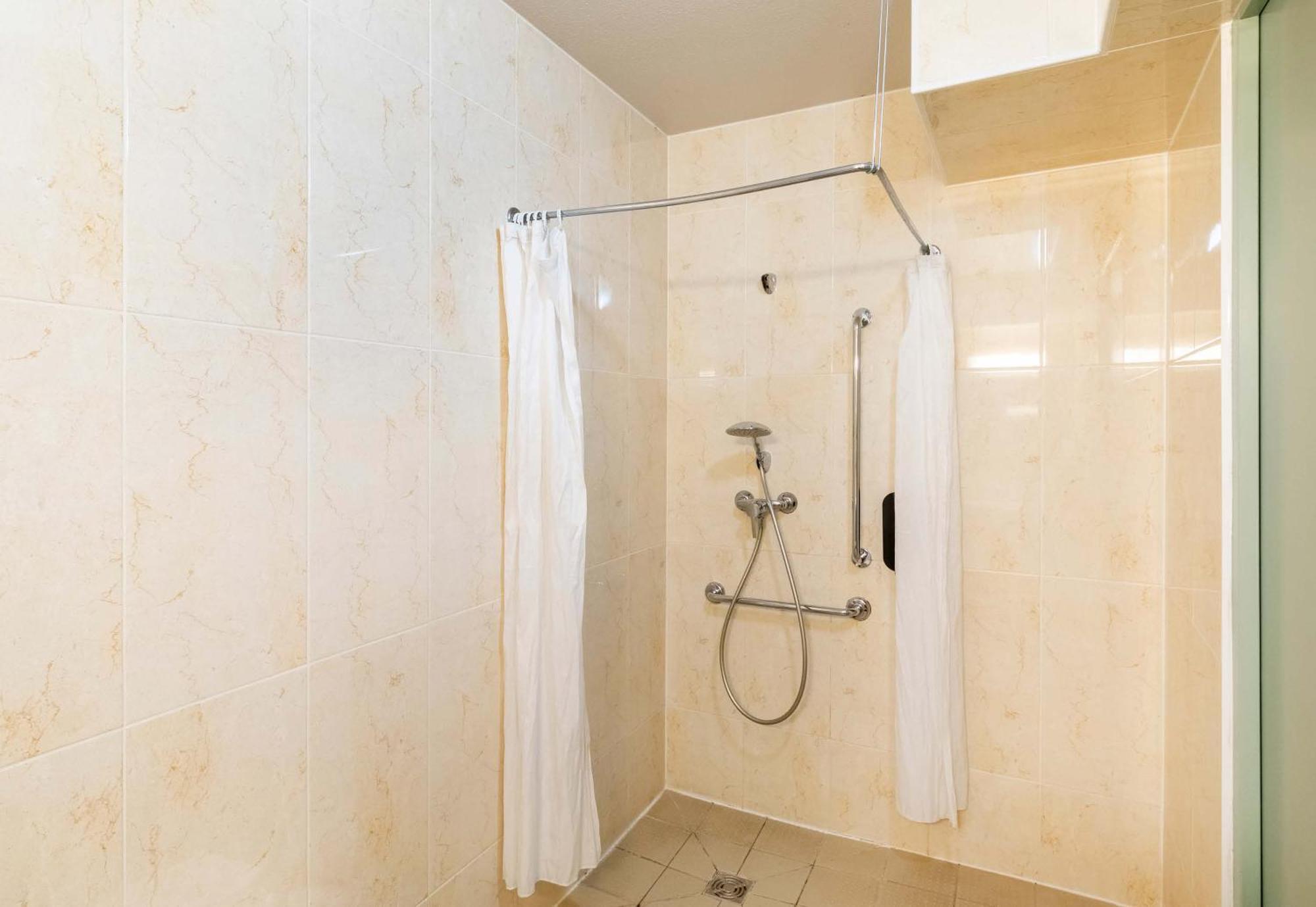 B&B Hotel Lorient Caudan المظهر الخارجي الصورة